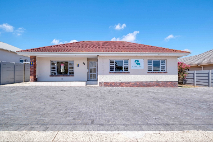 3 Bedroom Property for Sale in Newton Park Eastern Cape